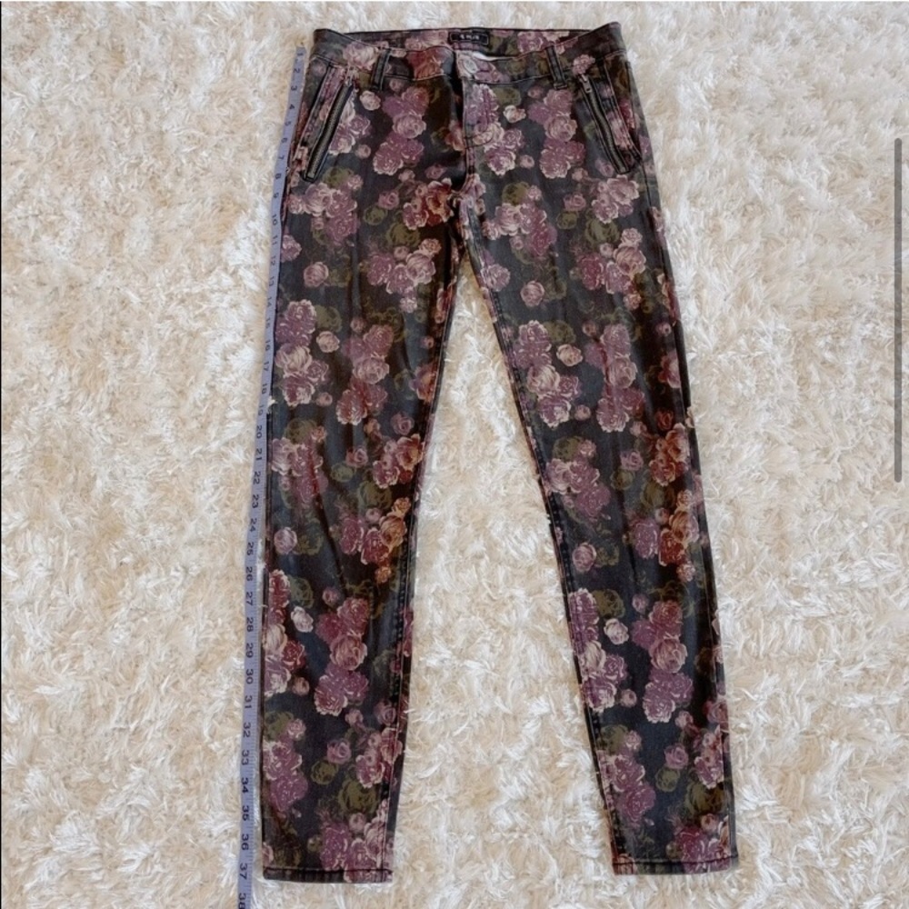 STS Blue zip pockets floral skinny jeans 4